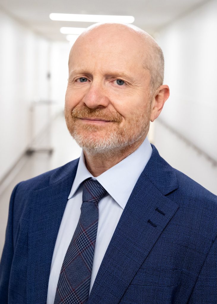 Dr. Oleg Safir